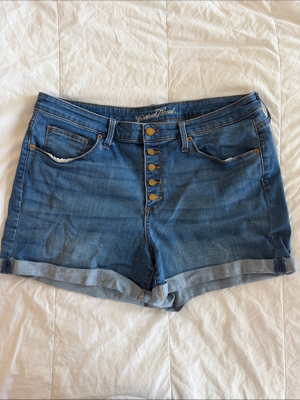 Universal Thread Blue Denim Button-Front Women's Shorts Size 16